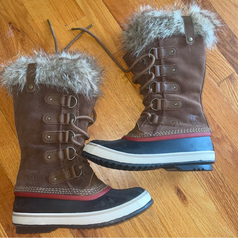 Women's Brown Fur-Lined Sorel Joan of Arc Winter Boots